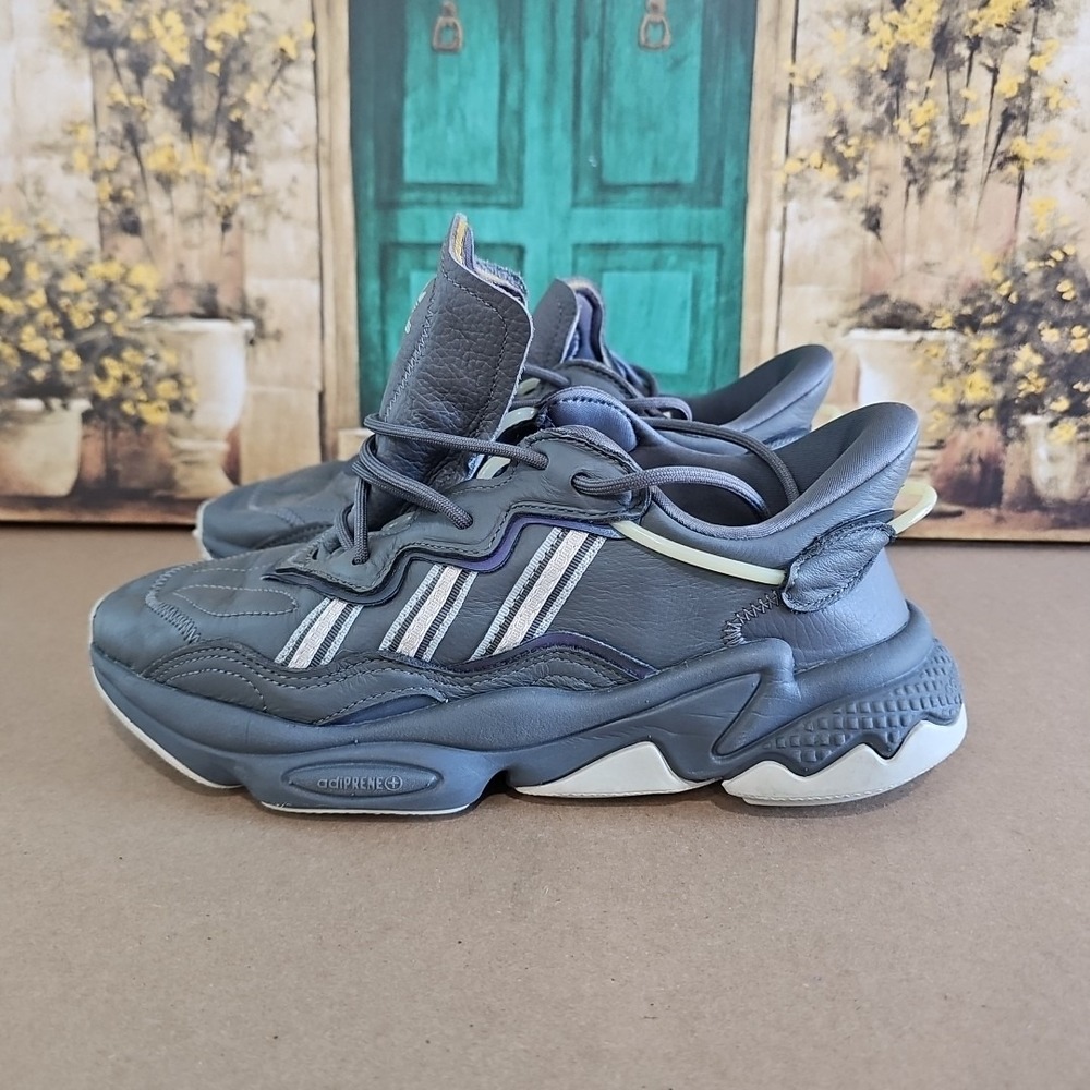 Adidas Ozweego Grey Ash Silver Sneakers EE5718 Women's Size 8.5 Shoes